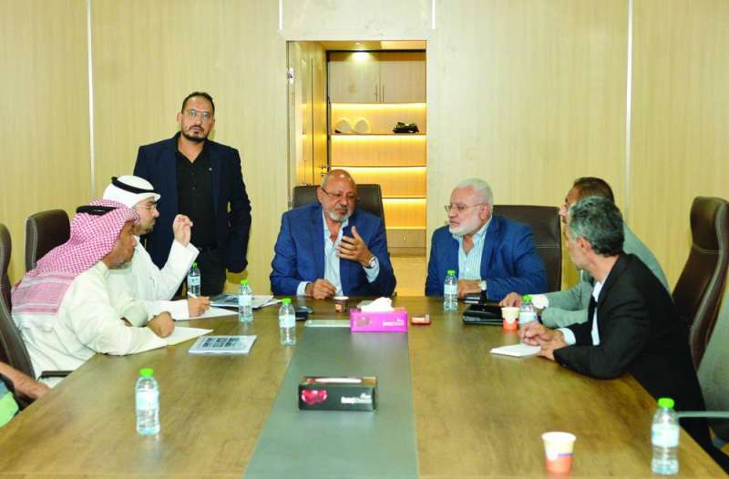 


المؤتمر الصحافي بعد عملية التسليم 