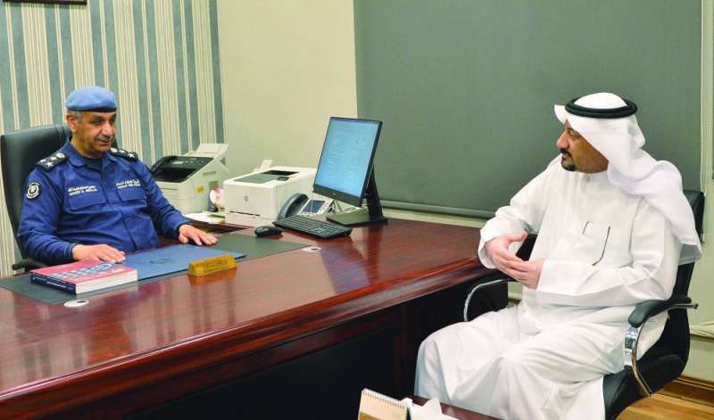 


القديحي متحدثاً للزميل ناصر الفرحان 