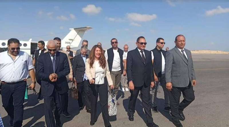 مجاور مستقبلاً مصطفى والوفد الدولي في العريش