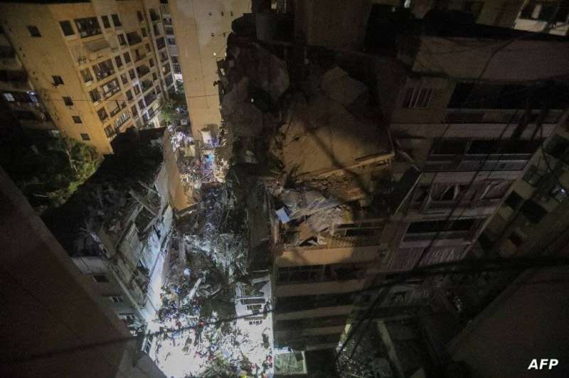 الضاحية الجريحة بعد الغارة الإسرائيلية (أ ف ب)