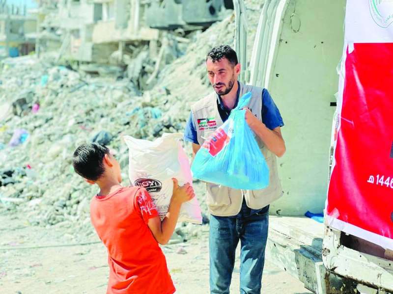  توزيع المساعدات الإغاثية