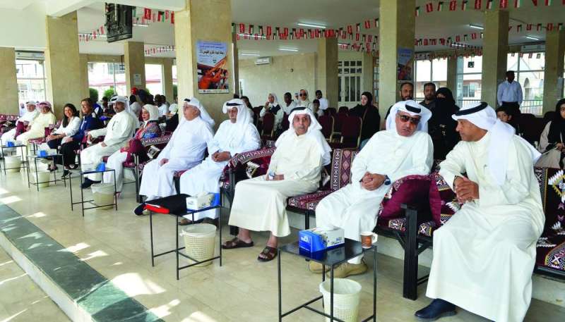 


كبار الحضور 