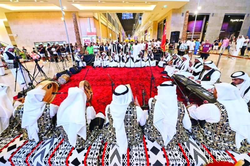 


من أجواء الحفل 