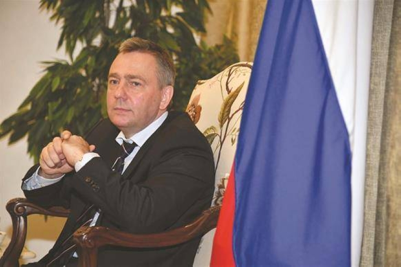 سفير روسيا فلاديمير جيلتوف 