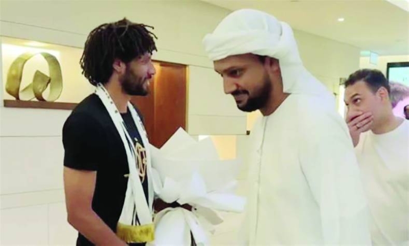 النني مع مُستقبليه