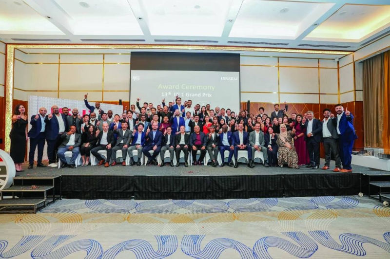 


لقطة جماعية 