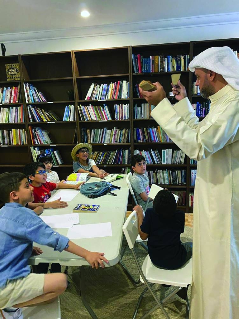 


من فعالية «النقاش في الكتب»  
 