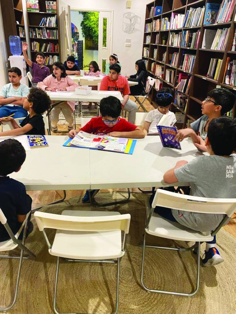 


غرس الثقافة في نفوس الأطفال  
 