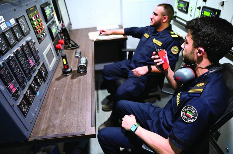 


أحدث وسائل الرصد 
والاتصال على متن السفينة 