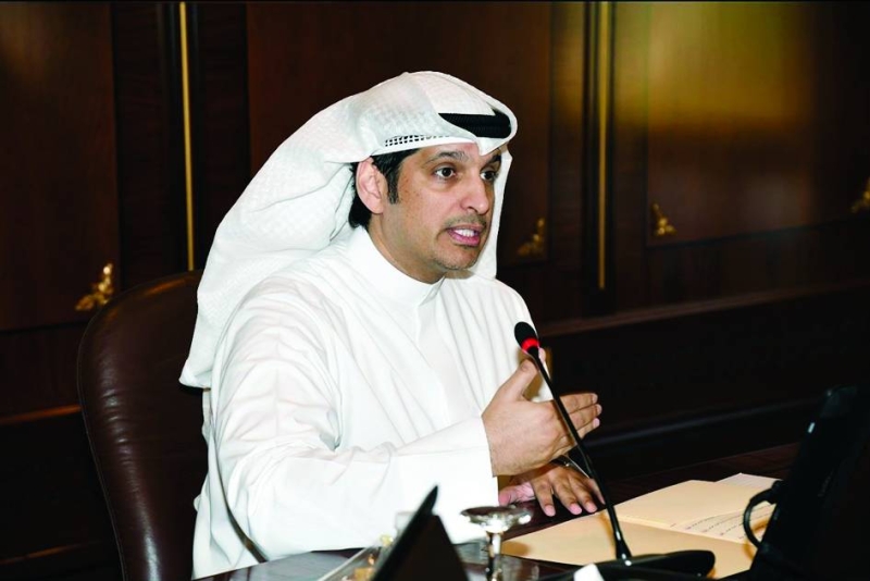 


المطيري متحدثاً في الاجتماع 