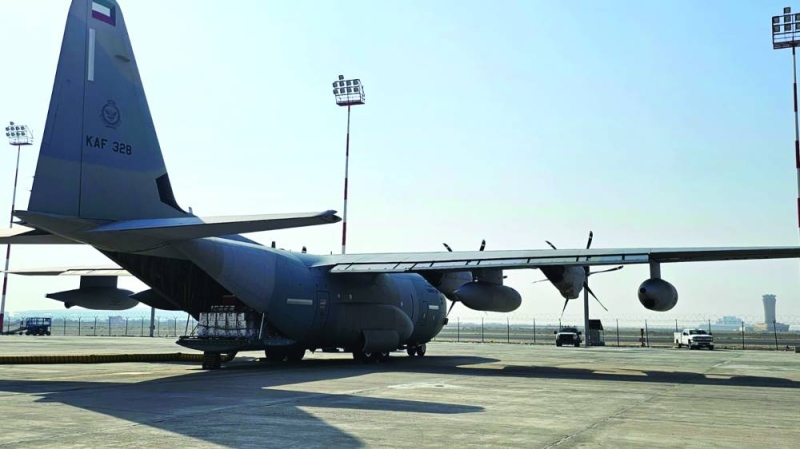 الطائرة الإغاثية الرابعة تستعد للإقلاع