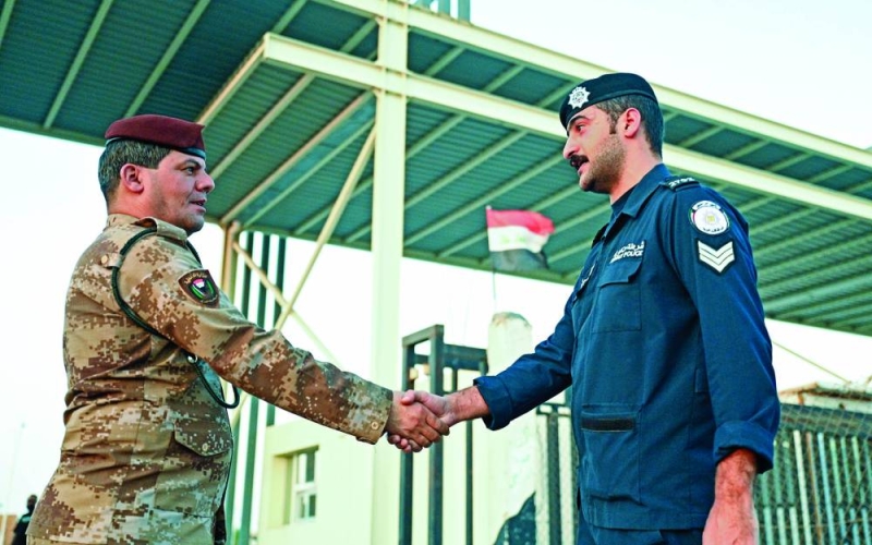 مصافحة كويتية - عراقية على الحدود 