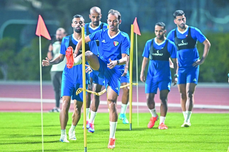 


جانب من تدريبات «الأزرق» 