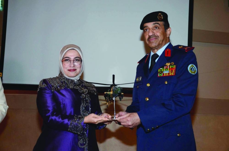 سونمز تكرّم الدرج