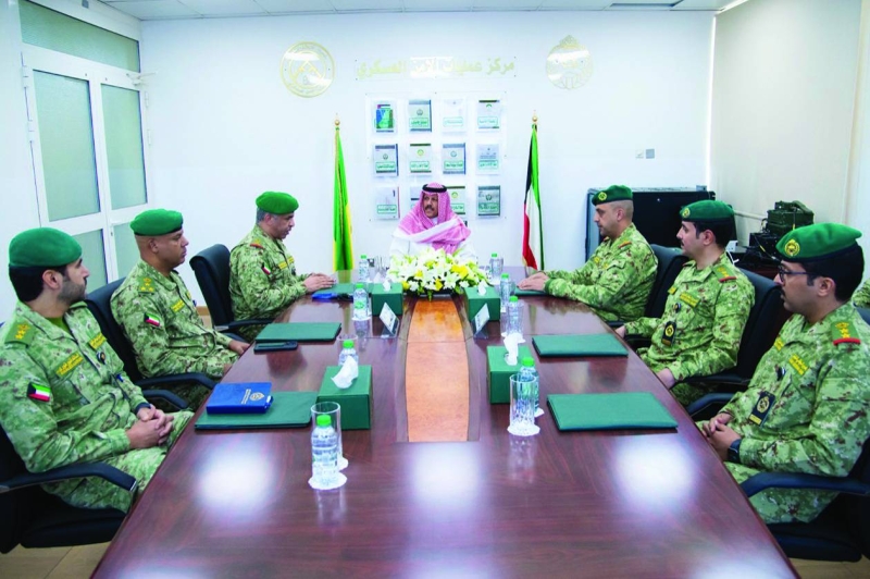 نائب رئيس الحرس يستمع إلى إيجاز عن مهام المديرية