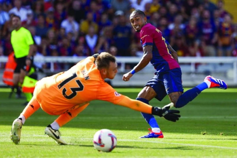 رافينيا مسجلاً في مرمى بلد الوليد