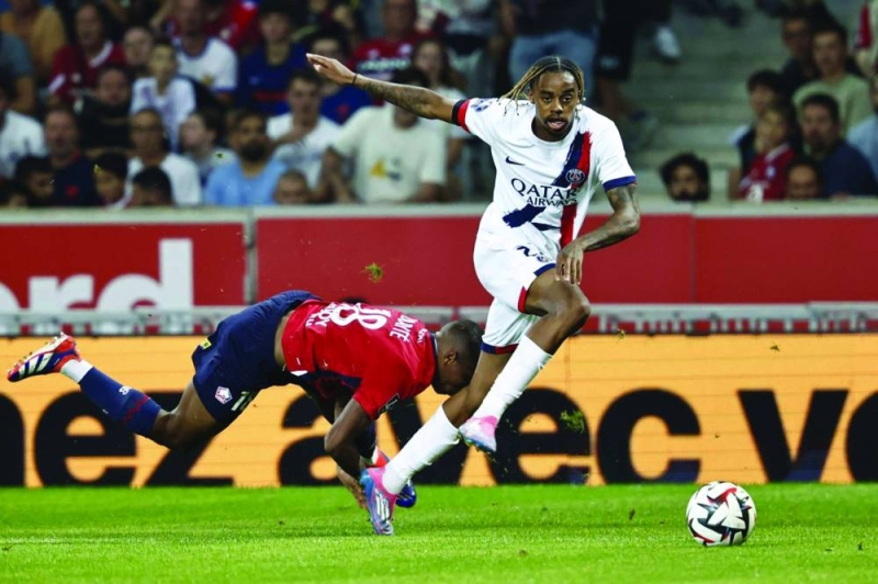 


برادلي باركولا خلال المباراة أمام ليل 