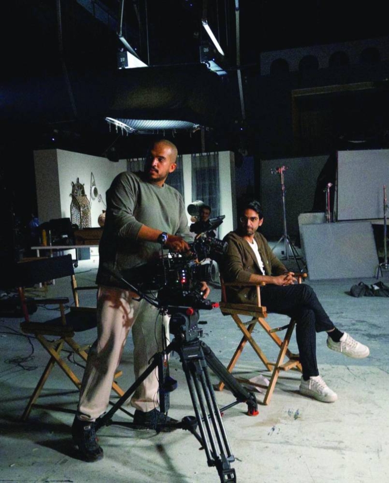 


عبدالله بوفتين مع المخرج جاسم الحربان 