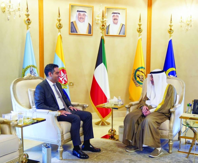 


... وخلال لقائه القائم بالأعمال اللبناني 