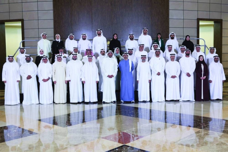 لقطة جماعية لمسؤولي البلدين على هامش اجتماع اللجنة المشتركة