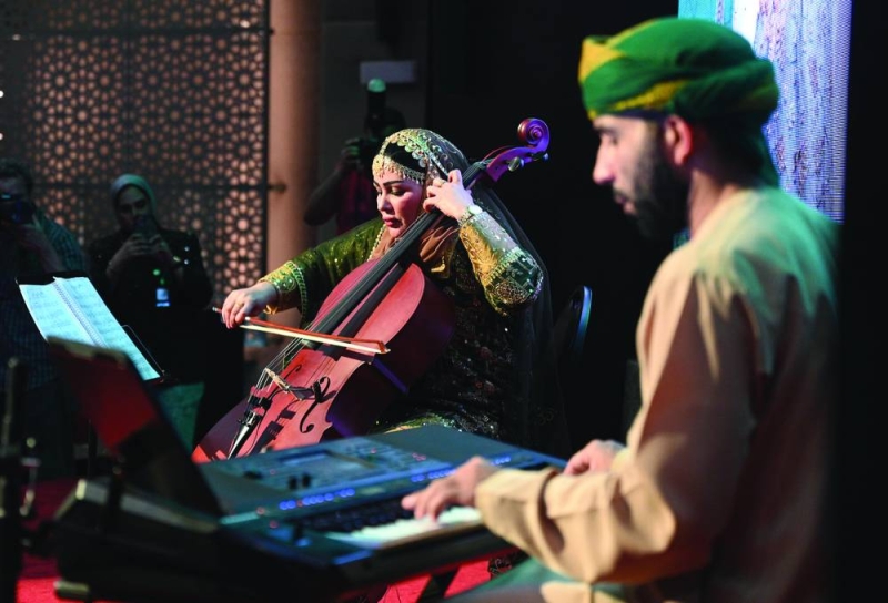 


المنجية والعاصمي تألقا بموسيقى الأغنيات 