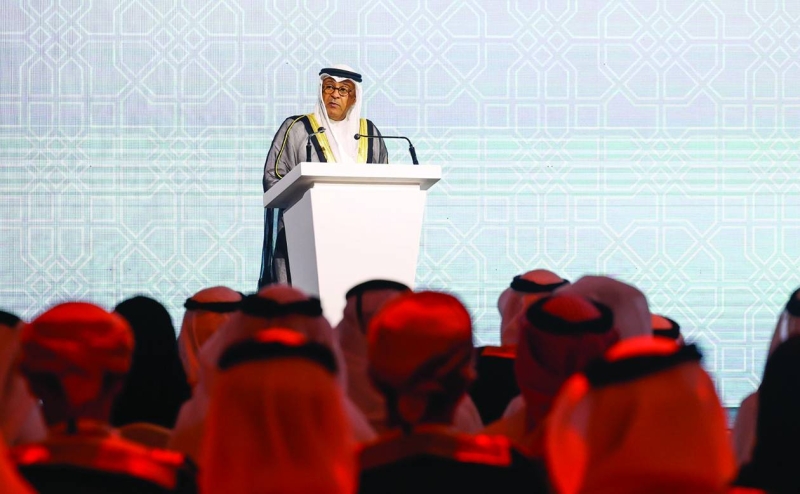 


جاسم البديوي متحدثاً في الاجتماع 
