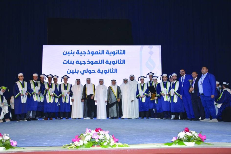 النجاة تسعى لتخريج جيل متميز من خلال مدارسها