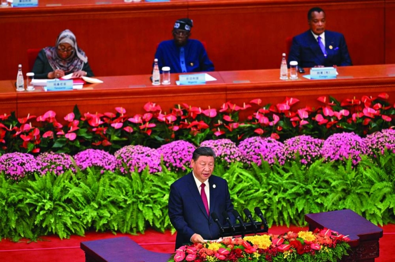 الرئيس الصيني متحدثاً في افتتاح قمة منتدى التعاون الصيني الأفريقي