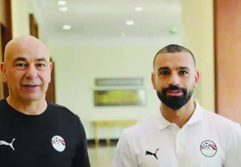محمد صلاح مع حسام حسن