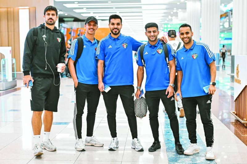 


لاعبو «الأزرق» خلال رحلة الأردن 