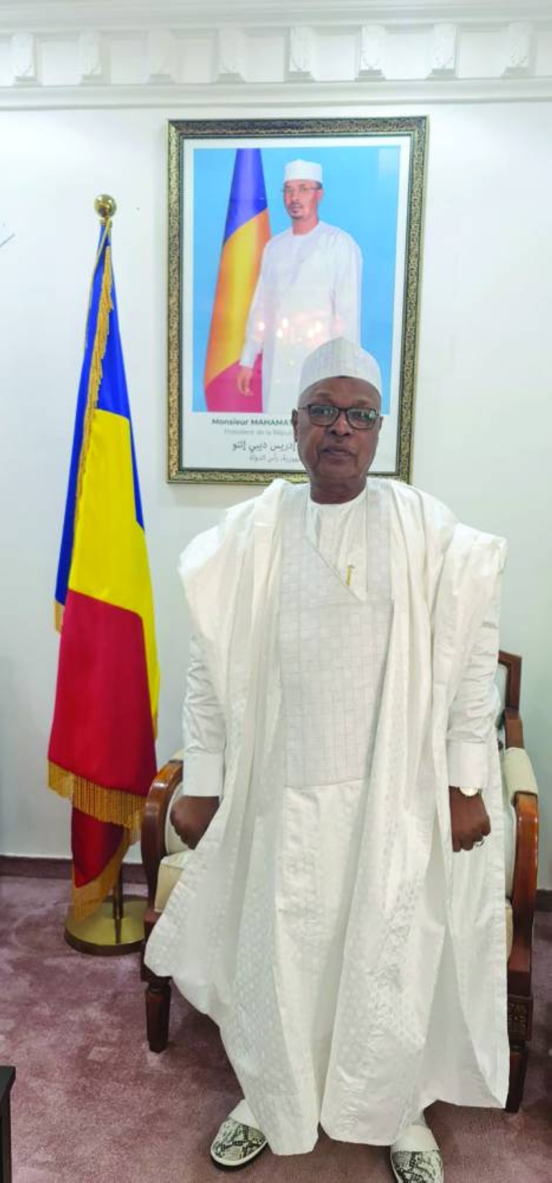 


السفير طاهر النظيف خاطر 