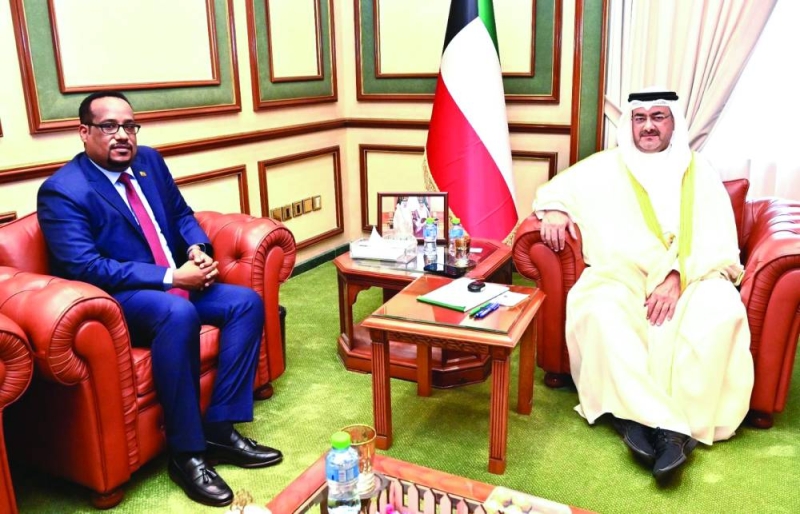 


العلي مستقبلاً سفير أثيوبيا 