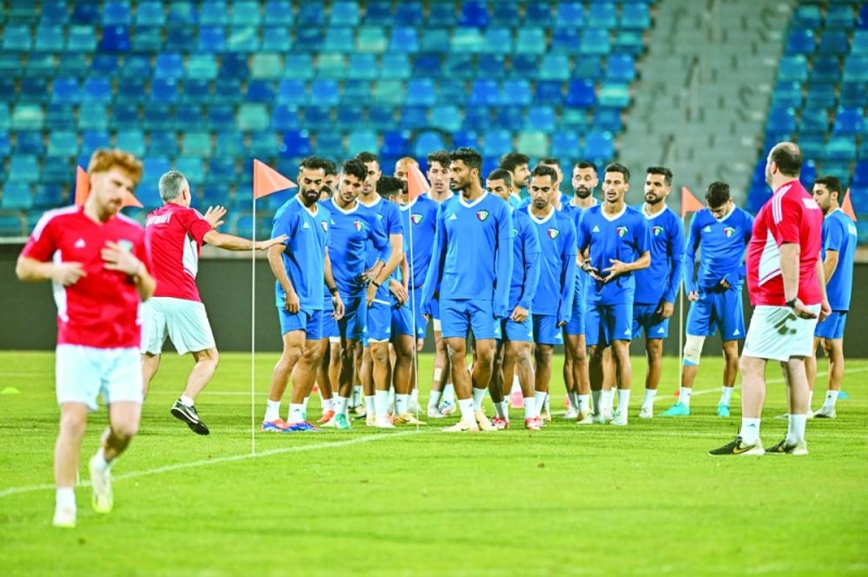 


جانب من تدريبات «الأزرق» 