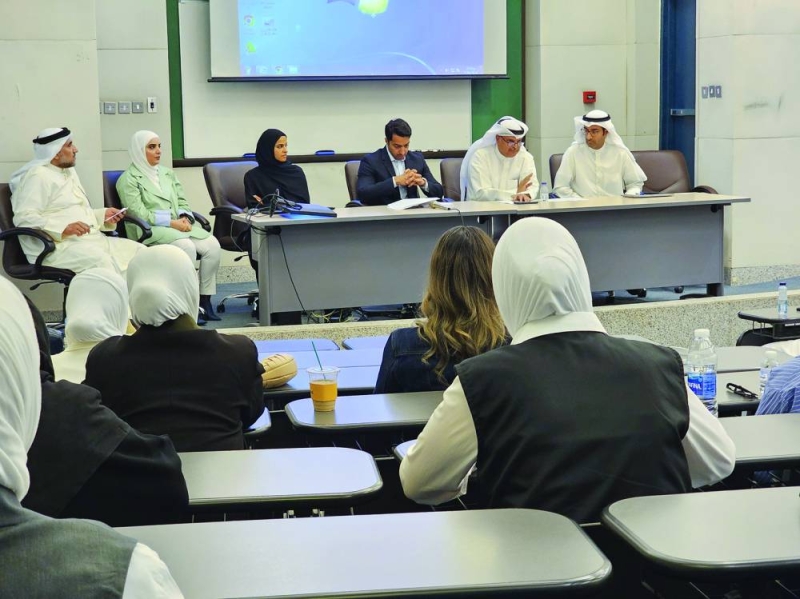 من اللقاء التنويري