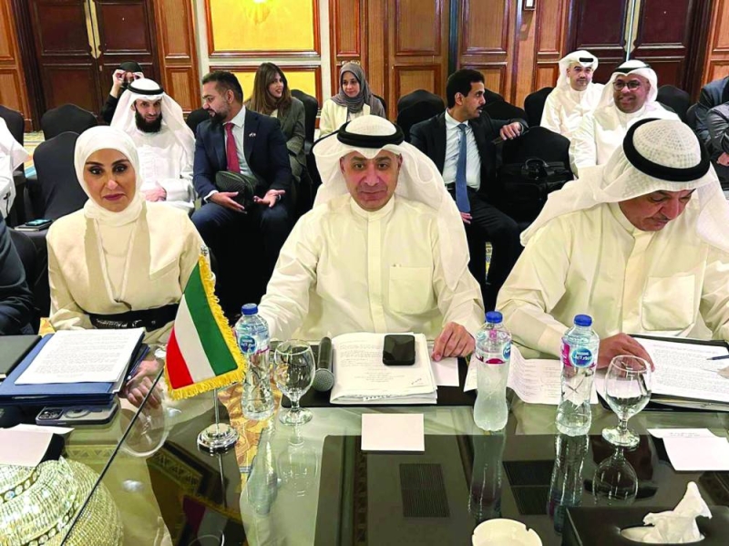 البكر مترئساً وفد الكويت في الاجتماعات التحضيرية 