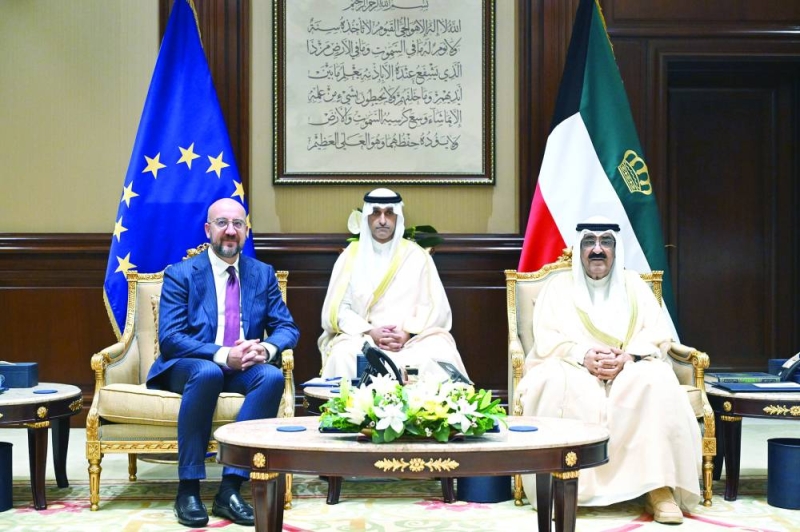 


سمو الأمير مُستقبلاً شارل ميشيل 