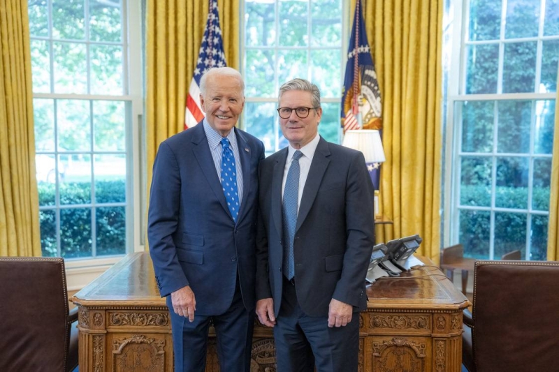 ستارمر وبايدن في واشنطن