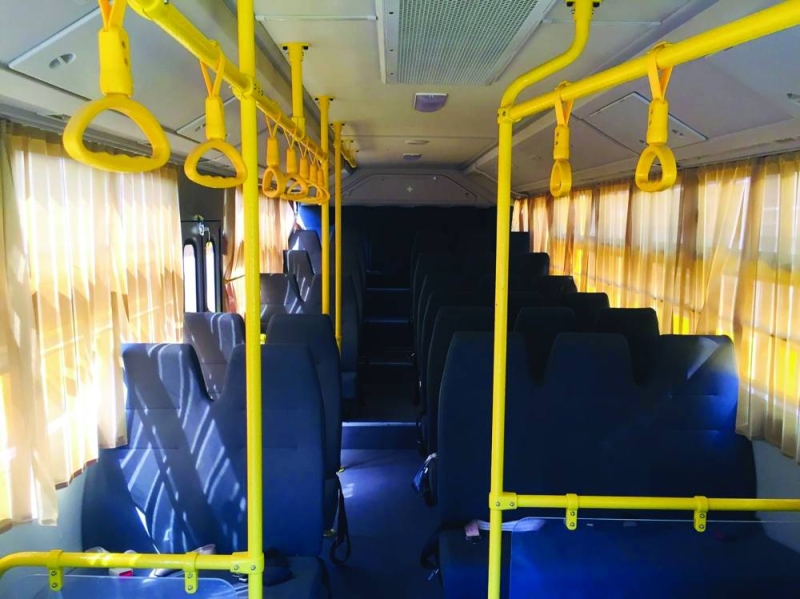 الباصات مريحة ومجهزة لنقل الطلبة
