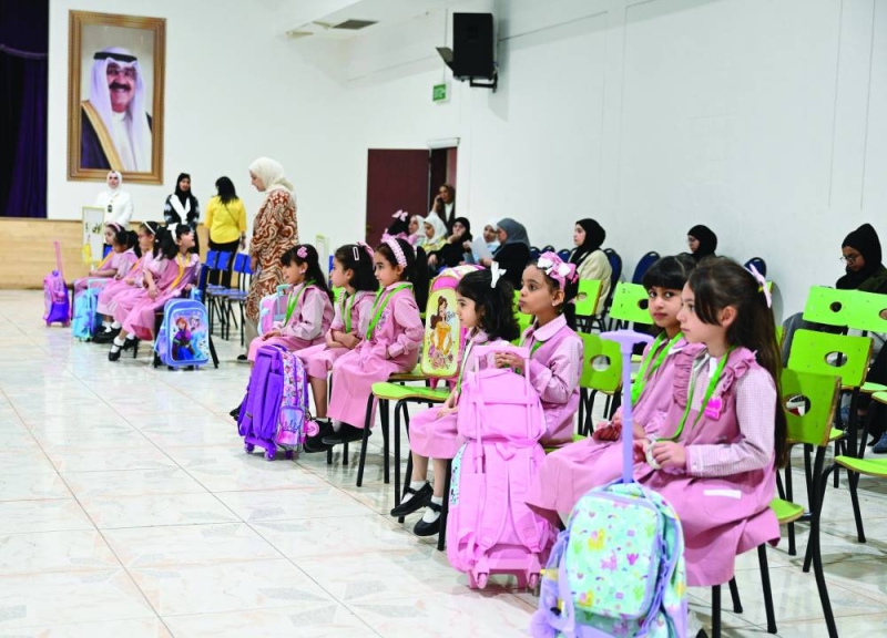 استقبال الزهرات مع وليات أمورهن في اليوم الأول