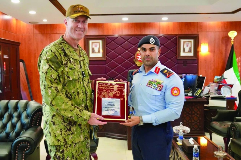 


نائب رئيس الأركان والمسؤول العسكري الأميركي 