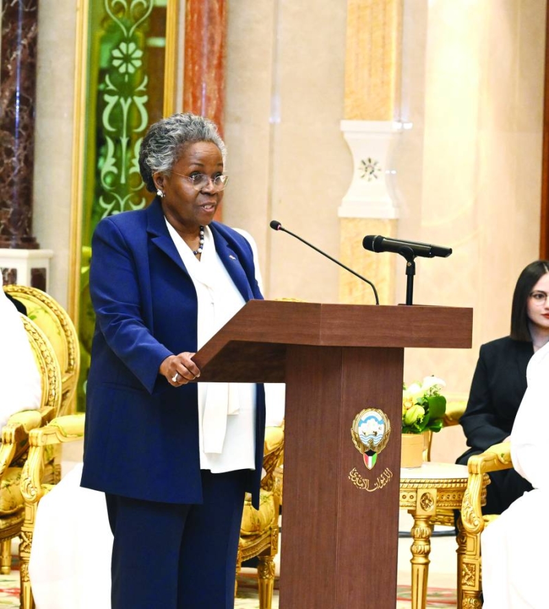  الدكتورة أمينة رجب فرحان تلفي كلمتها خلال الحفل