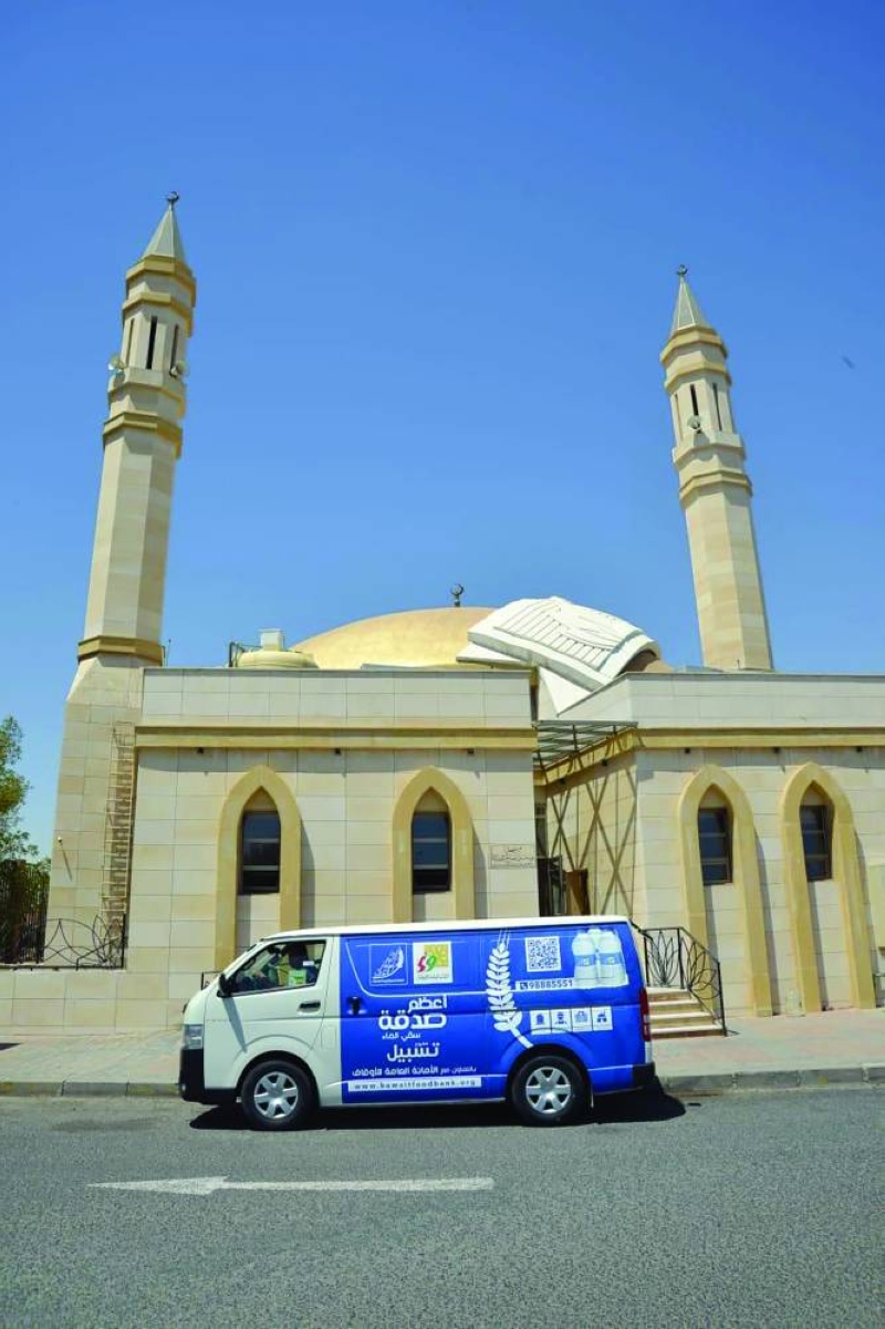 


توزيع المياه على المساجد 