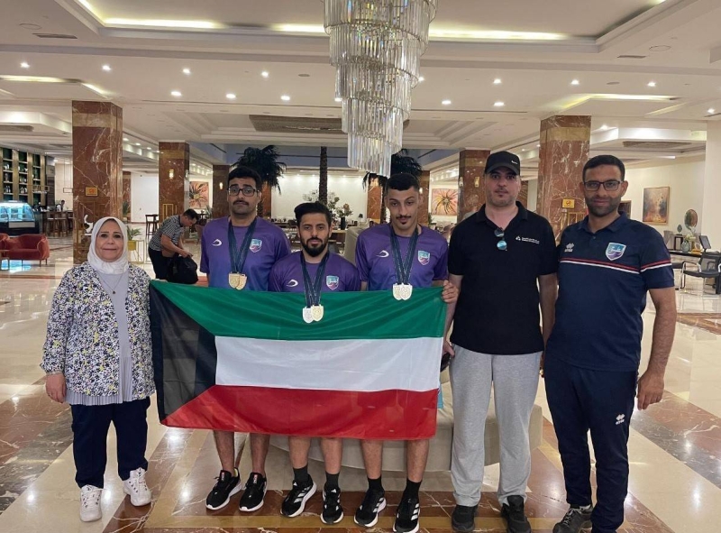 لاعبو الكويت والوفد المشارك في البطولة