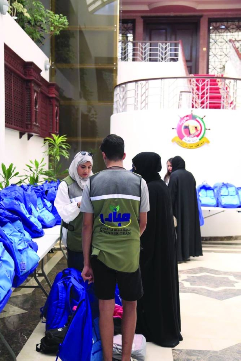 


جانب من توزيع حقائب «وربة» 