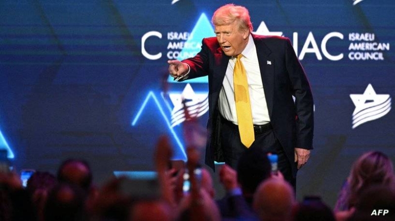 جانب من زيارة ترامب الانتخابية إلى أريزونا (أ ف ب)