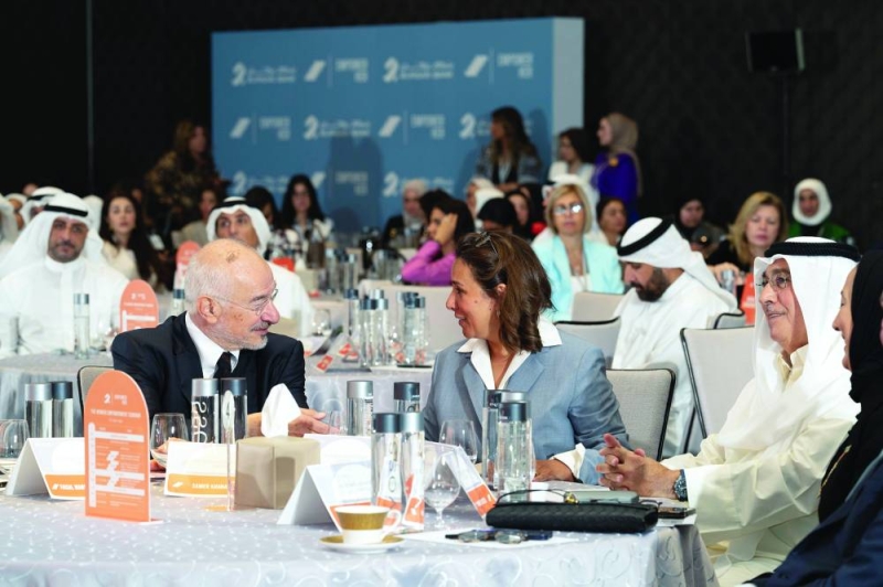 


من اليسار: سامر خنشت وأدانا الناصر ومسعود حيات وأماني بورسلي 