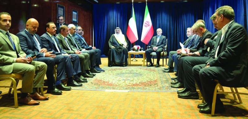 


ممثل الأمير لدى لقائه الرئيس الإيراني 