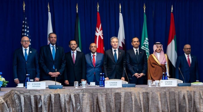 وزراء الخارجية الخليجيون ونظيرهم الأميركي