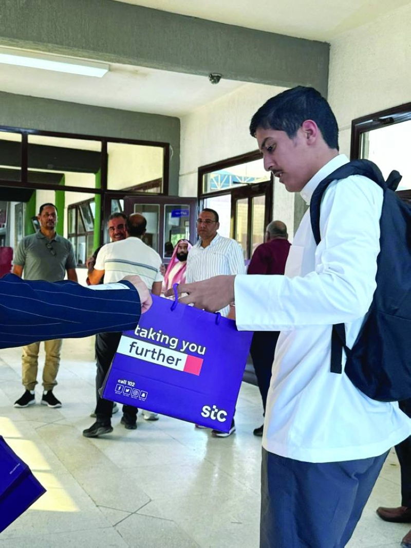 ترحيب بالطلاب ضمن حملة العودة إلى المدارس