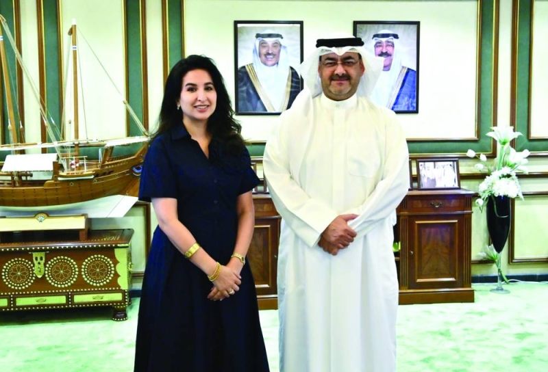 محافظ العاصمة خلال استقباله بيبي الدعيج 